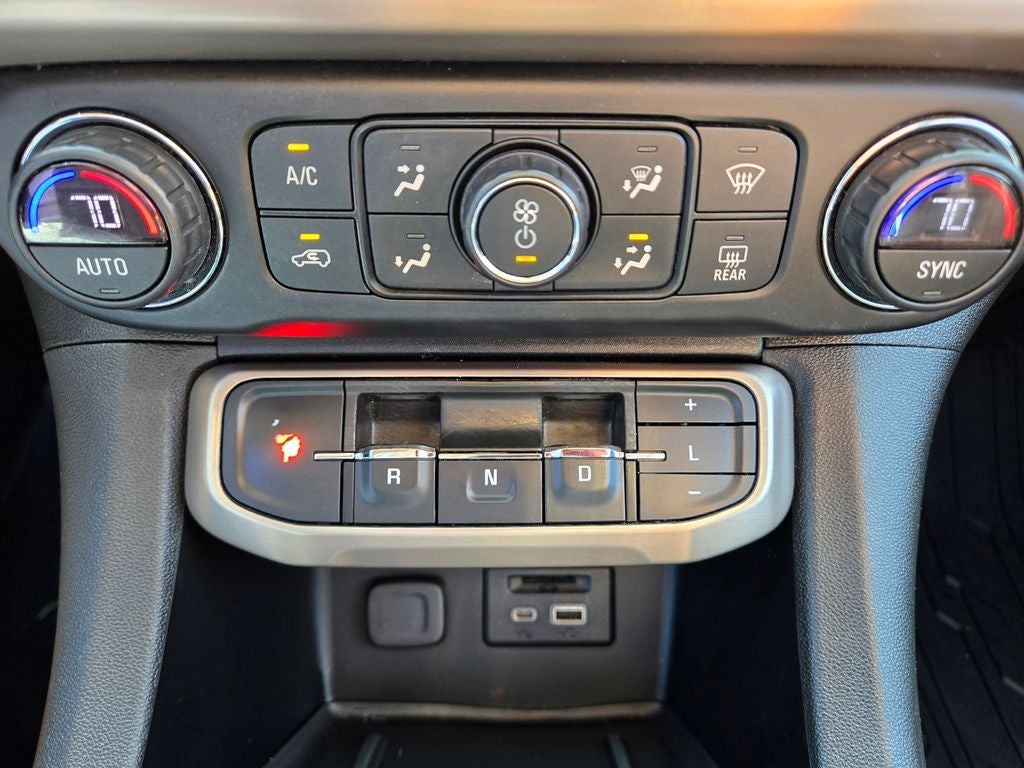 2020 GMC Acadia Denali