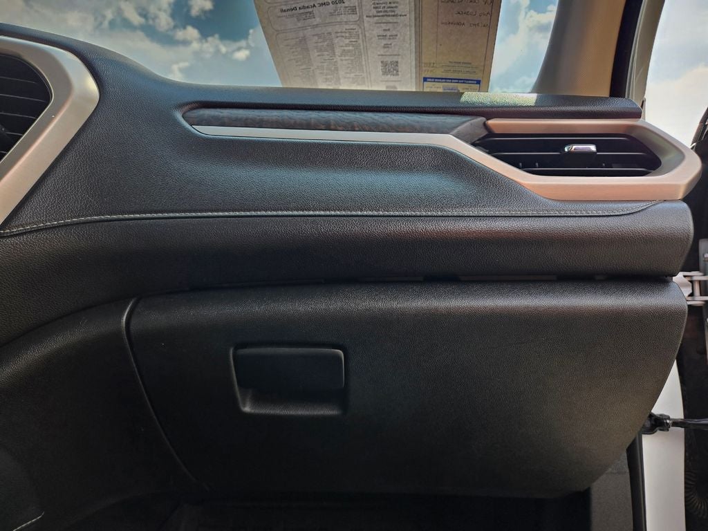 2020 GMC Acadia Denali