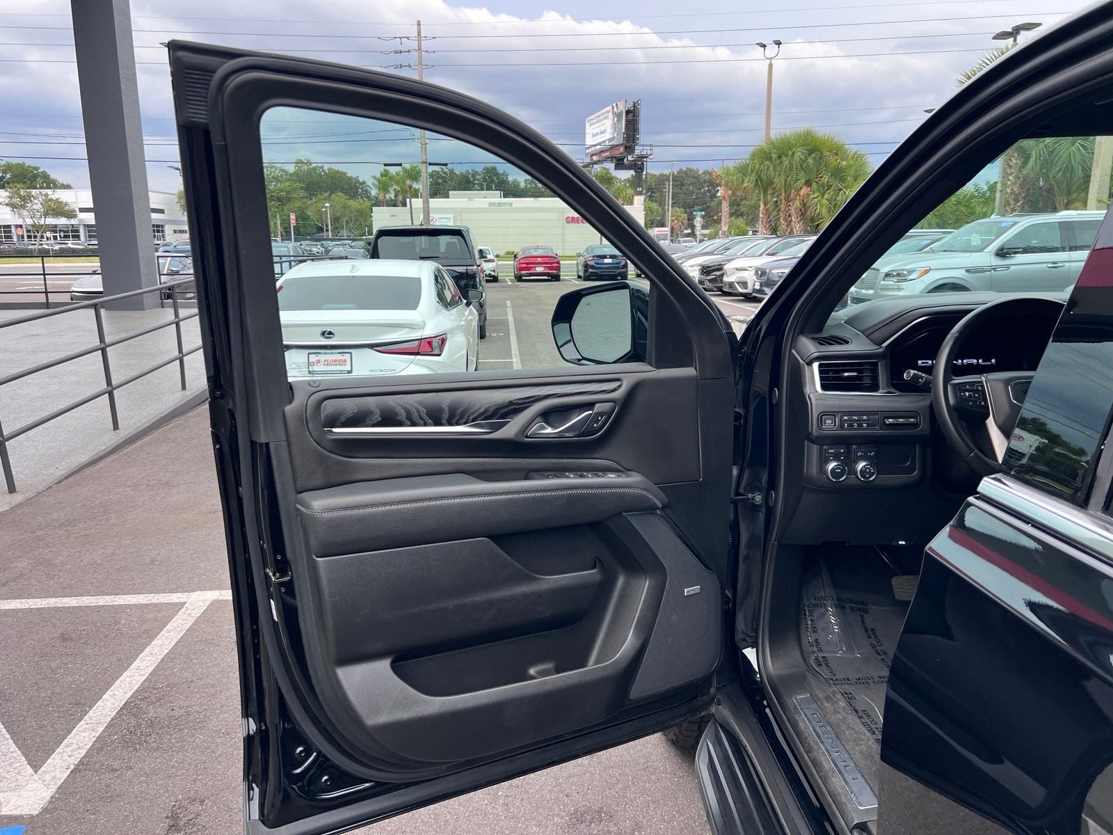 2024 GMC Yukon XL Denali