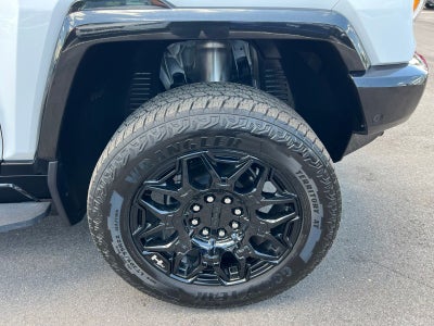 2025 GMC Hummer EV SUV 2X