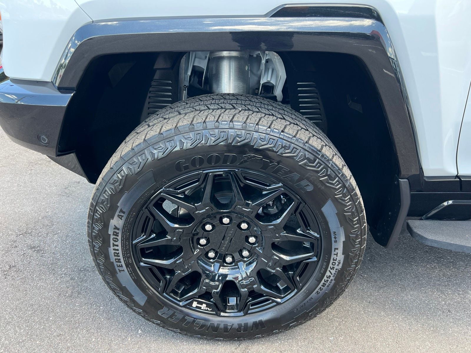 2025 GMC Hummer EV SUV 2X