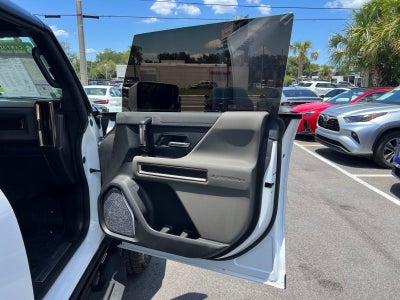 2025 GMC Hummer EV SUV 2X