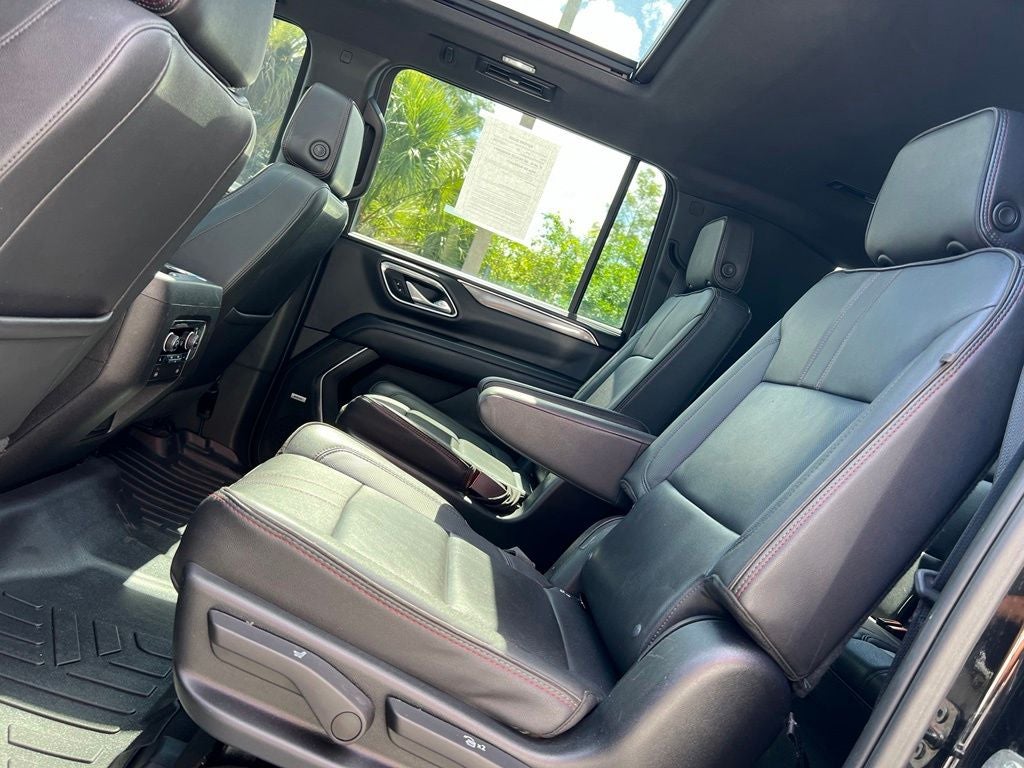 2023 Chevrolet Suburban RST