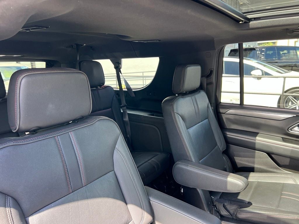 2023 Chevrolet Suburban RST