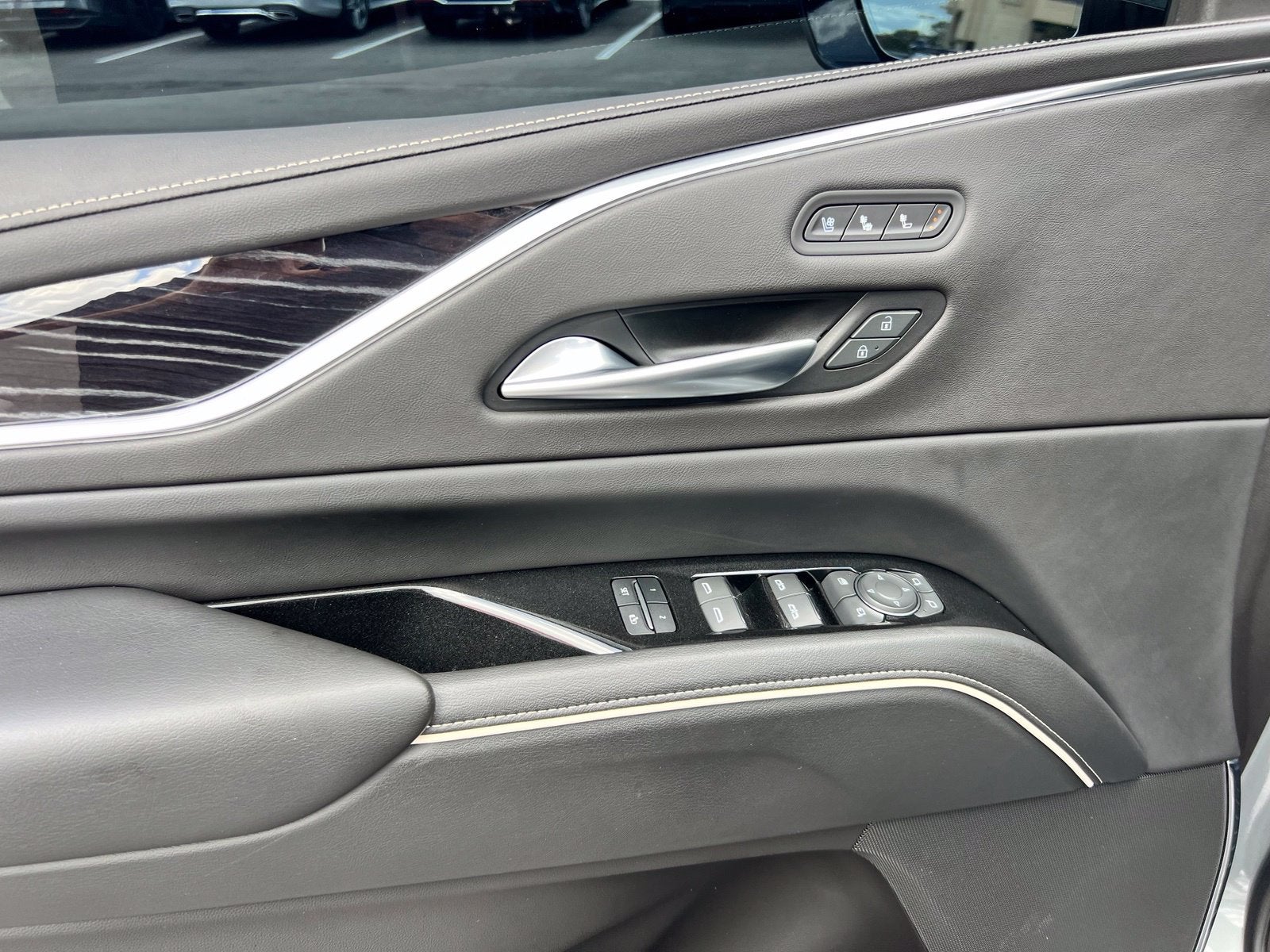 2023 Cadillac Escalade Sport