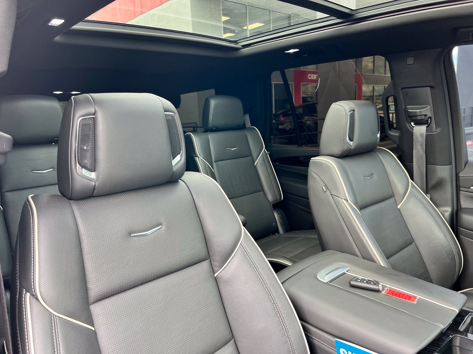 2023 Cadillac Escalade Sport