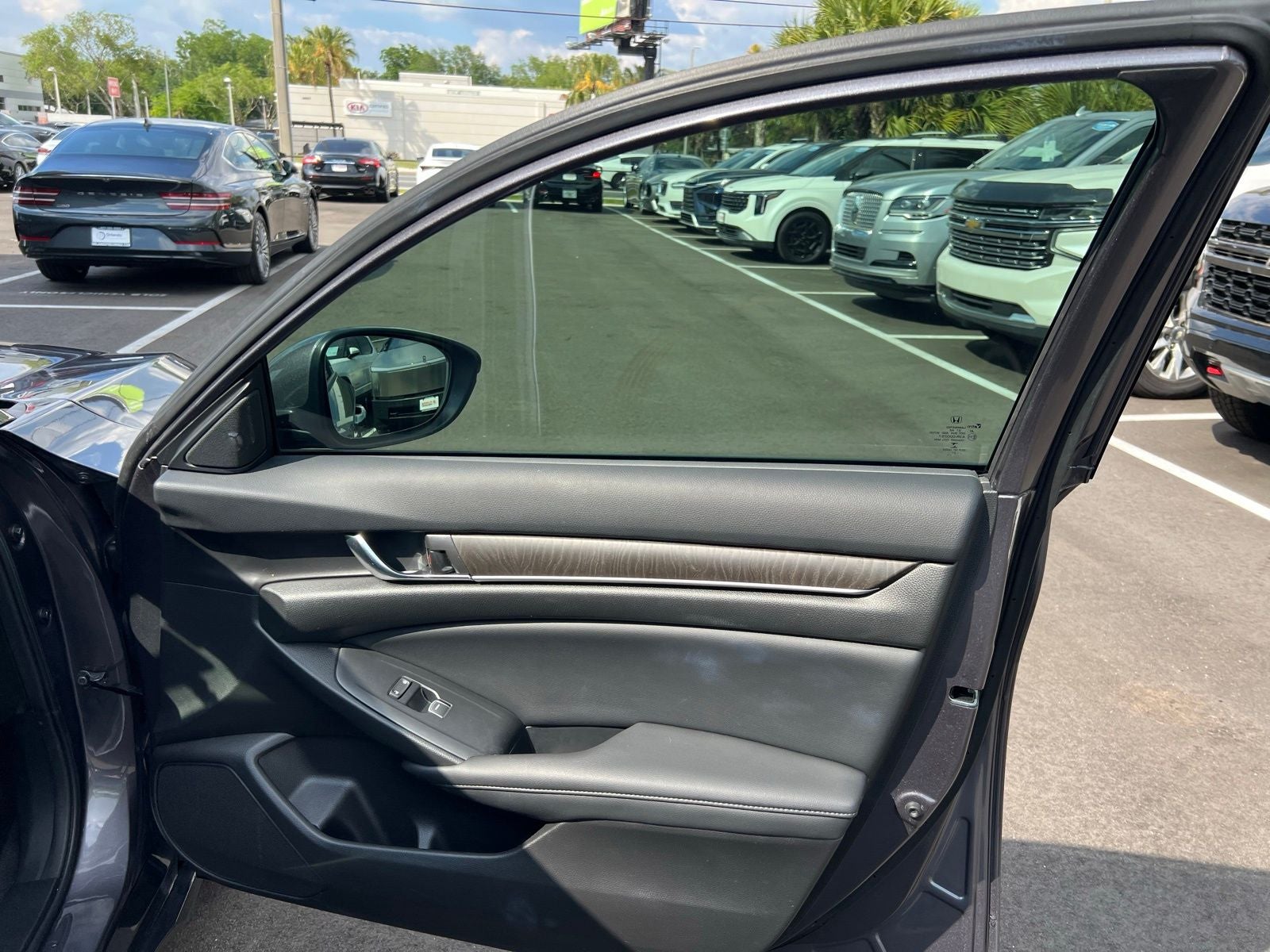 2022 Honda Accord Hybrid Touring
