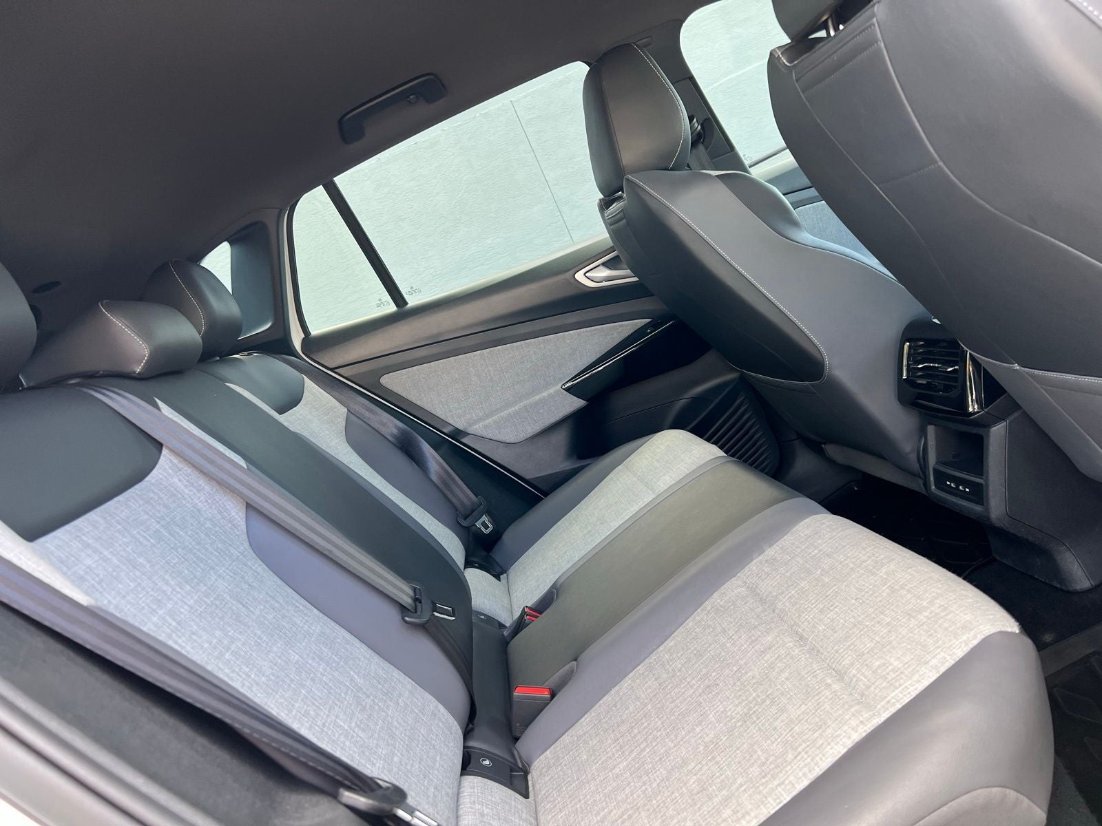 2024 Volkswagen ID.4 Standard