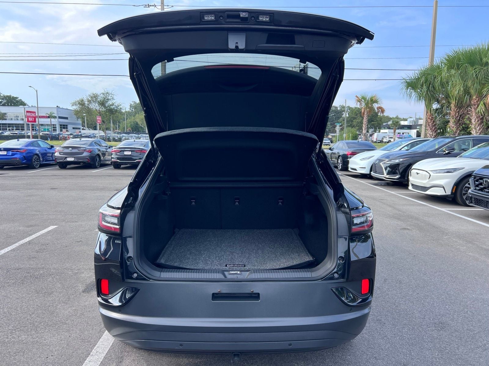 2023 Volkswagen ID.4 Pro