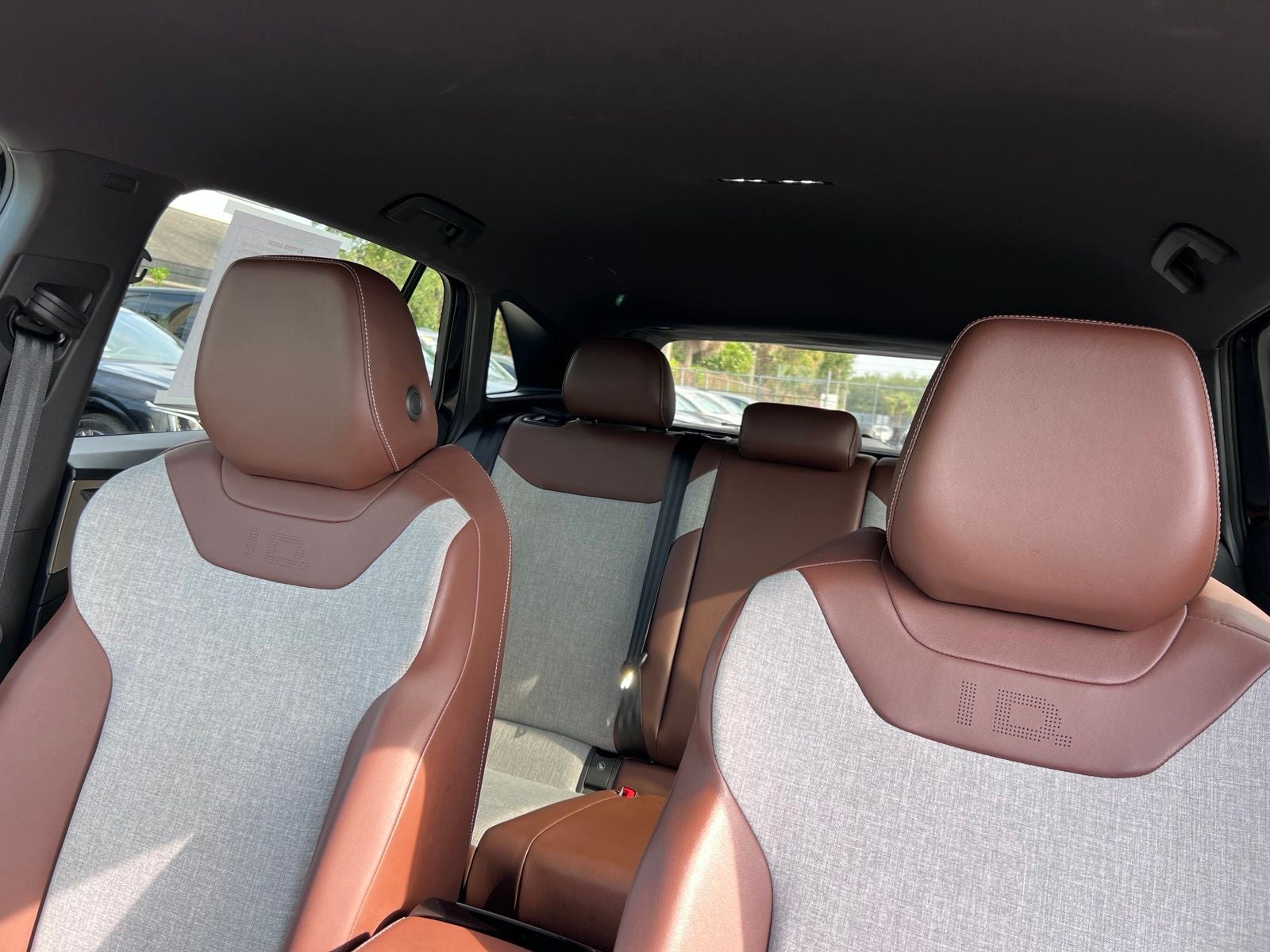 2023 Volkswagen ID.4 Pro