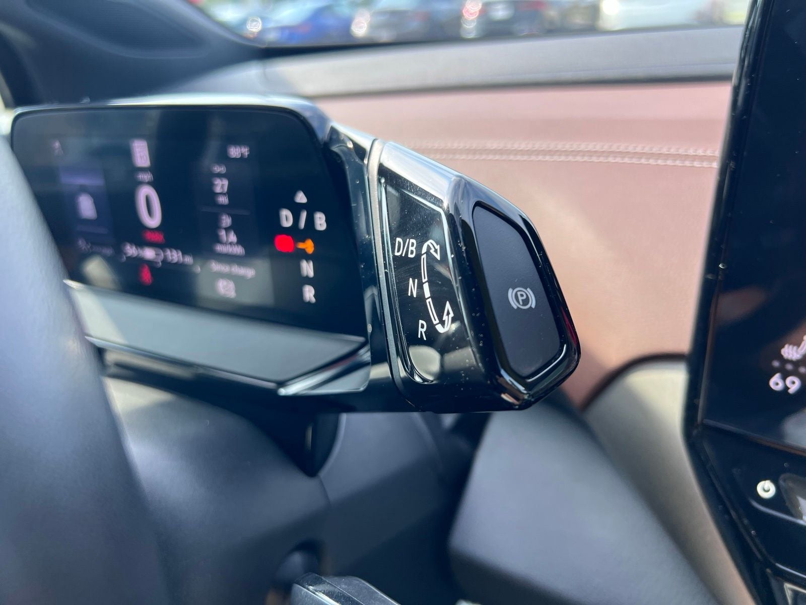 2023 Volkswagen ID.4 Pro