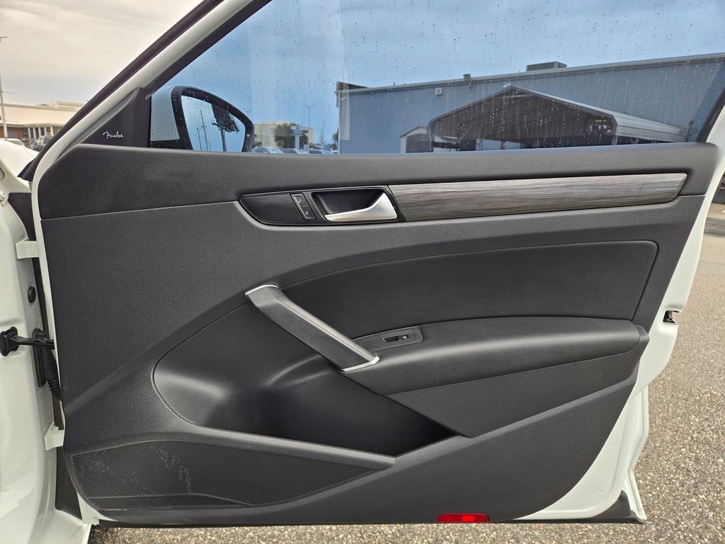 2021 Volkswagen Passat 2.0T R-Line