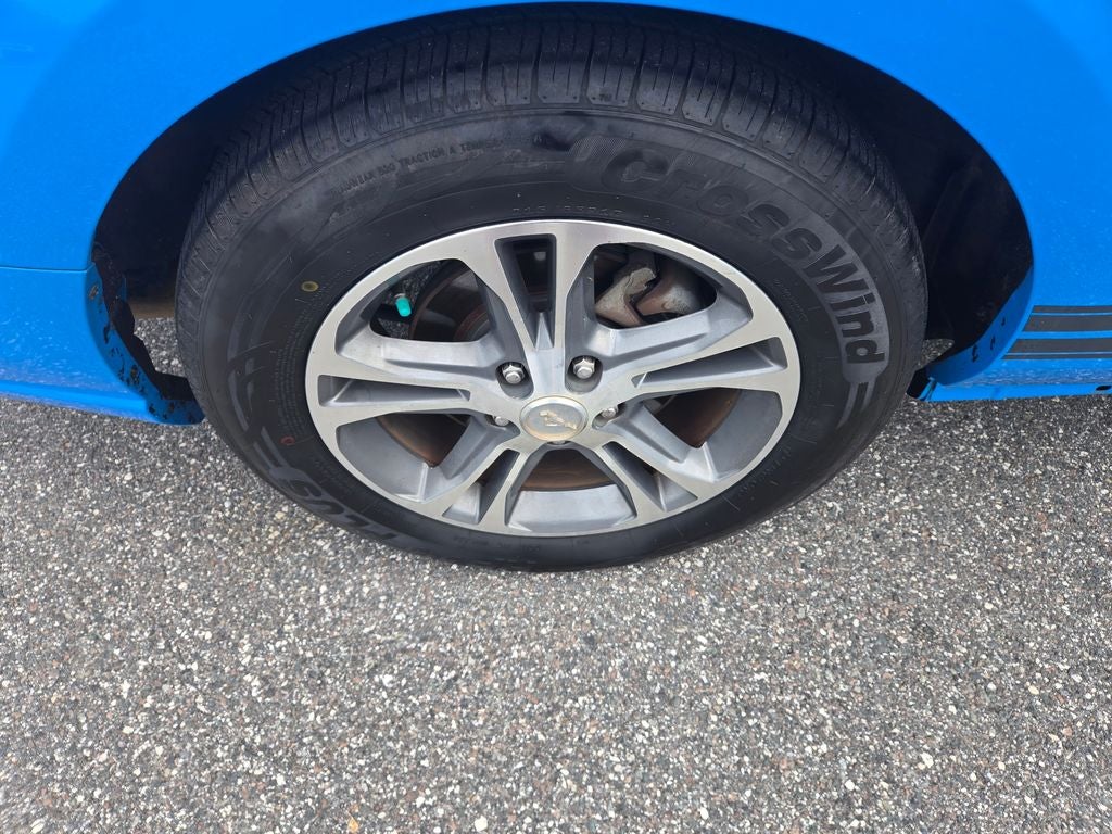 2013 Ford Mustang V6 Premium