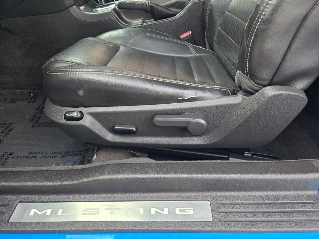 2013 Ford Mustang V6 Premium