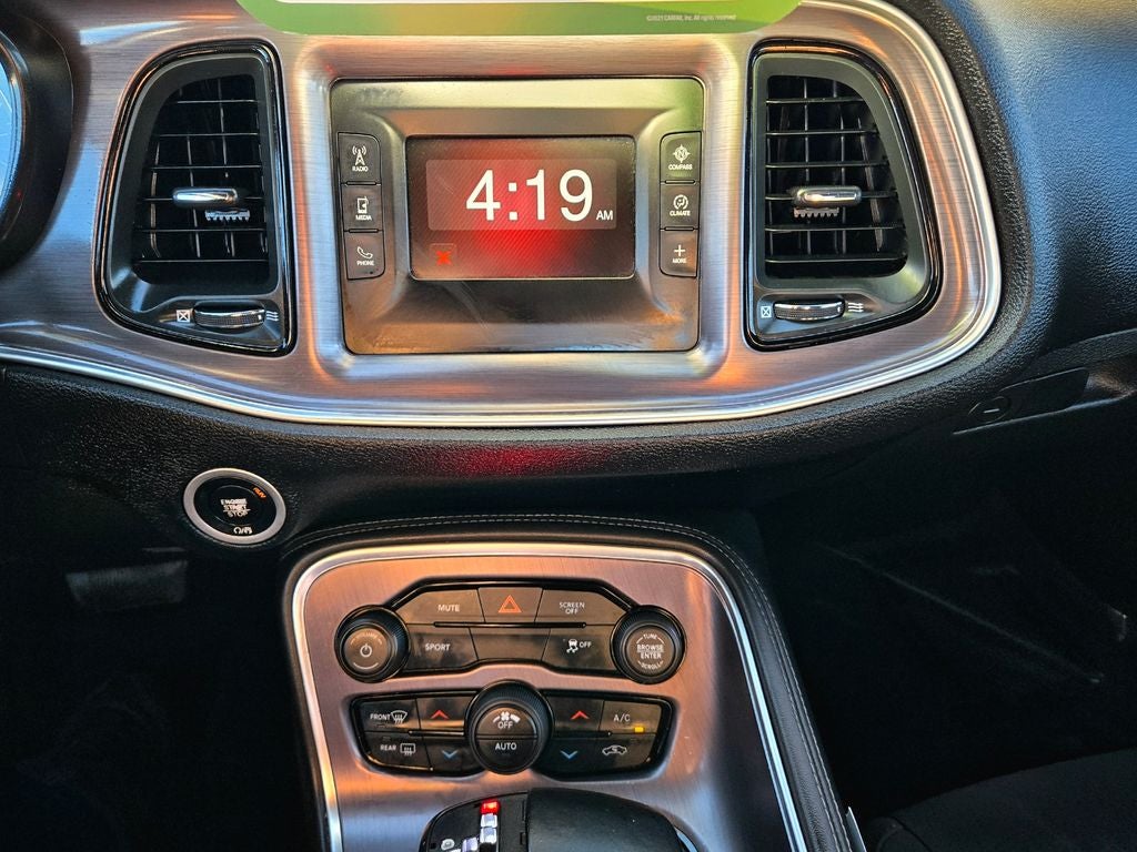 2017 Dodge Challenger SXT