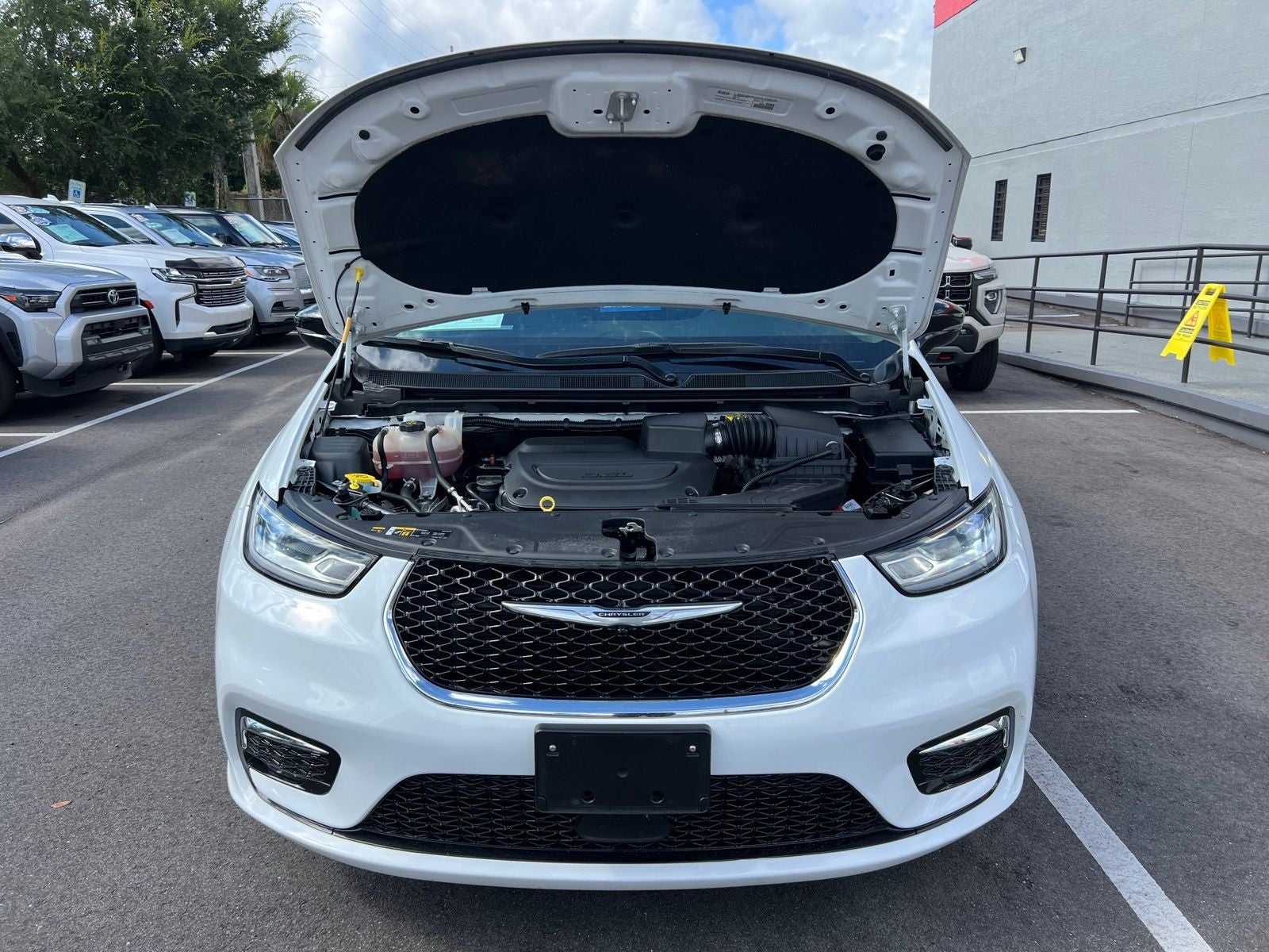 2024 Chrysler Pacifica Touring L