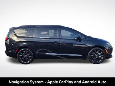 2019 Chrysler Pacifica Touring L Plus