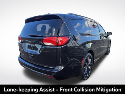 2019 Chrysler Pacifica Touring L Plus