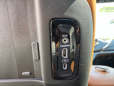 2023 Chrysler Pacifica Hybrid Pinnacle