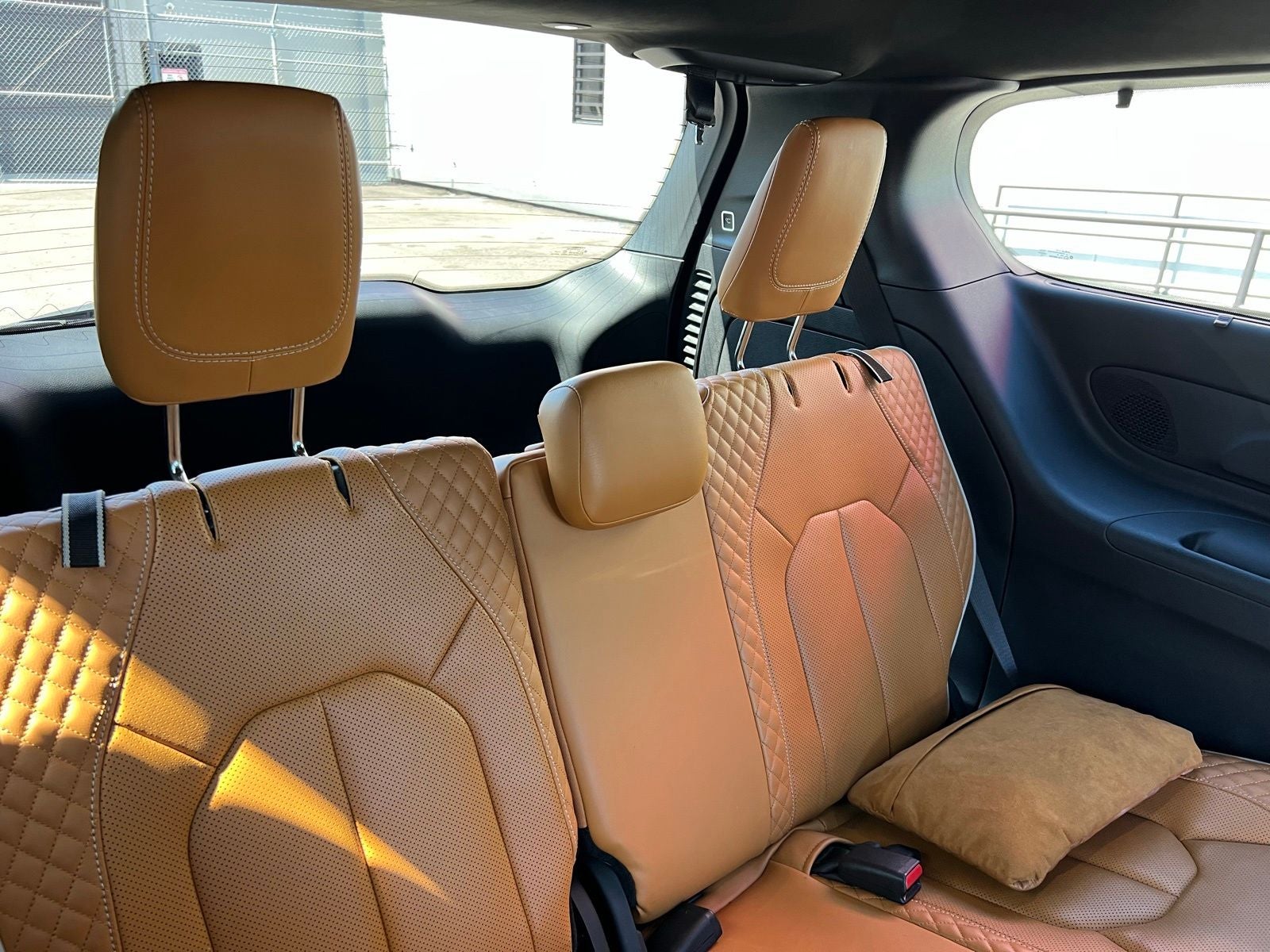 2023 Chrysler Pacifica Hybrid Pinnacle