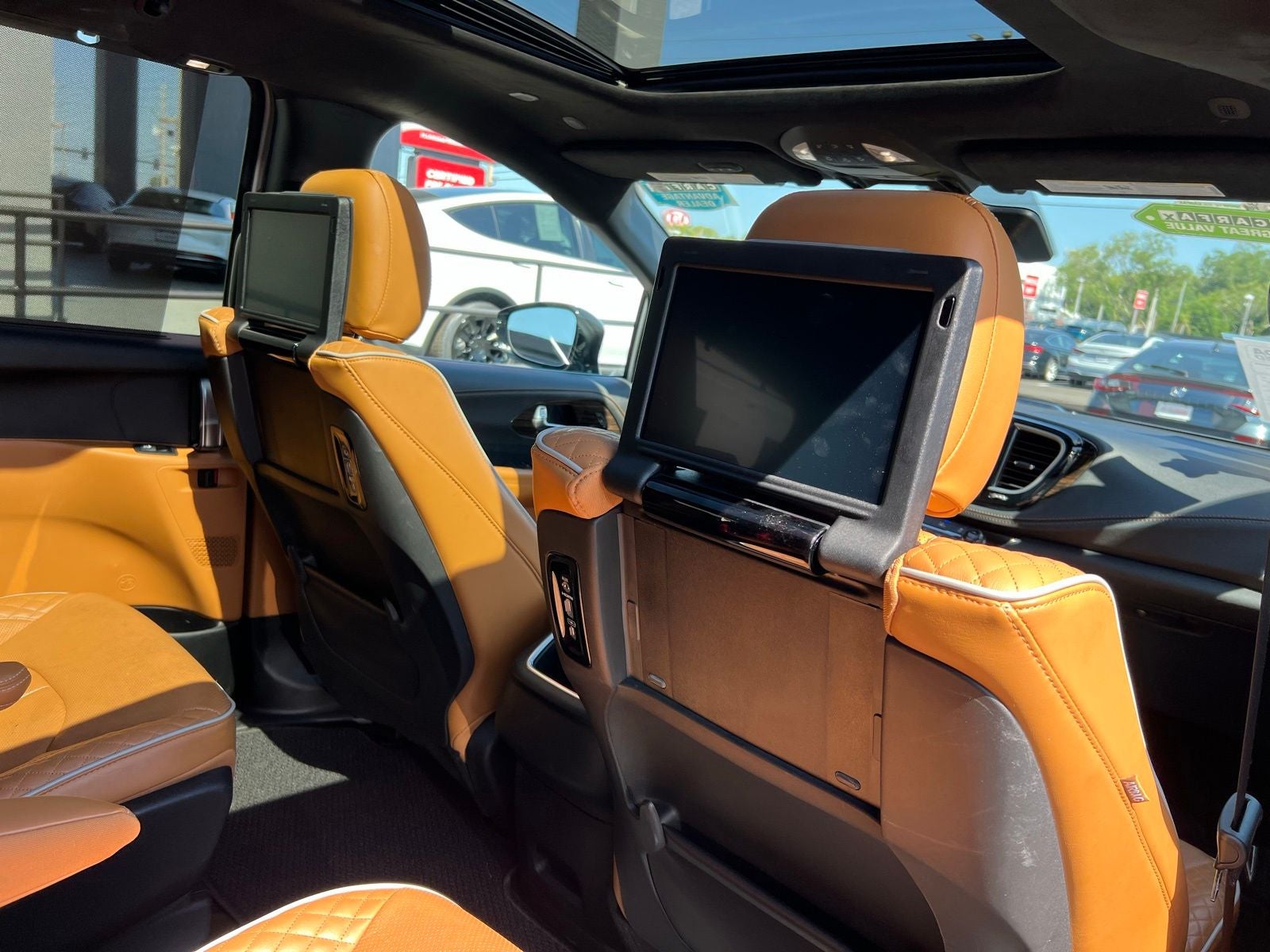 2023 Chrysler Pacifica Hybrid Pinnacle