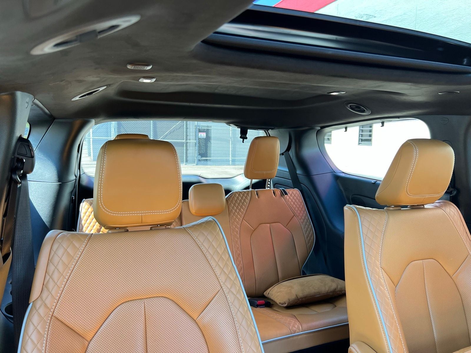 2023 Chrysler Pacifica Hybrid Pinnacle