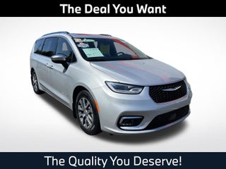 2023 Chrysler Pacifica Hybrid Pinnacle