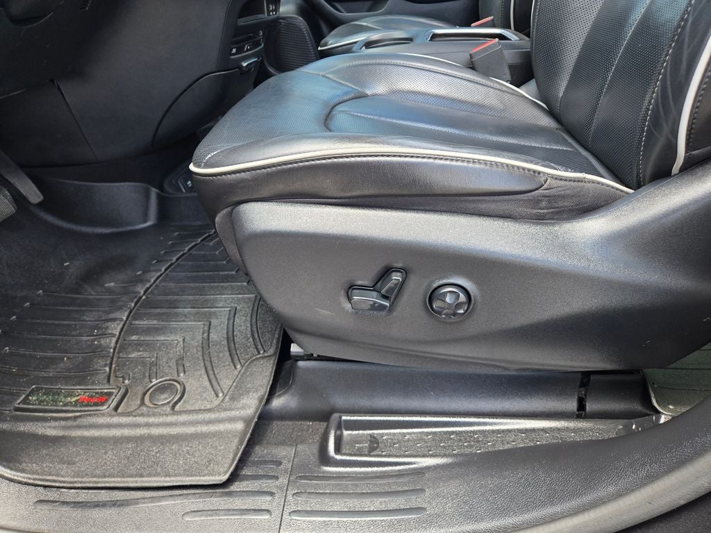 2019 Chrysler Pacifica Hybrid Limited