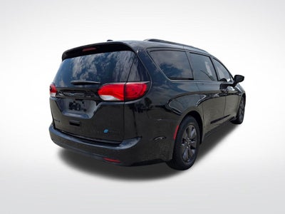 2019 Chrysler Pacifica Hybrid Limited