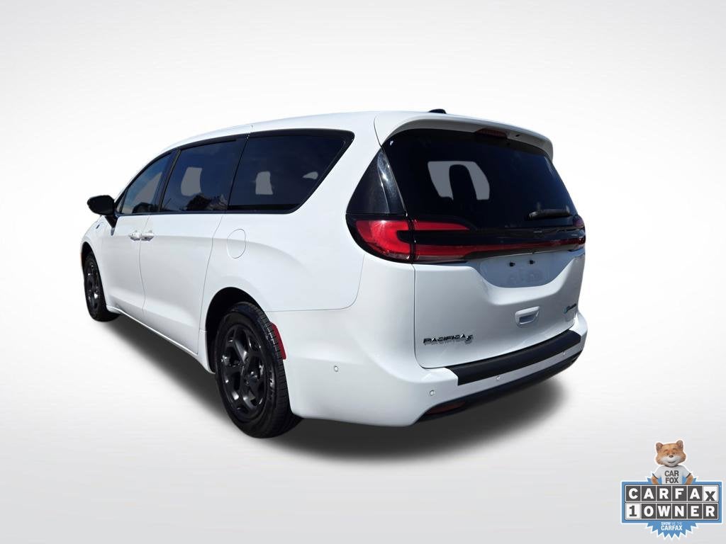 2024 Chrysler Pacifica Hybrid Select S Appearance