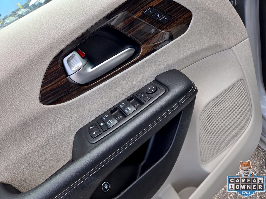 2023 Chrysler Pacifica Hybrid Limited