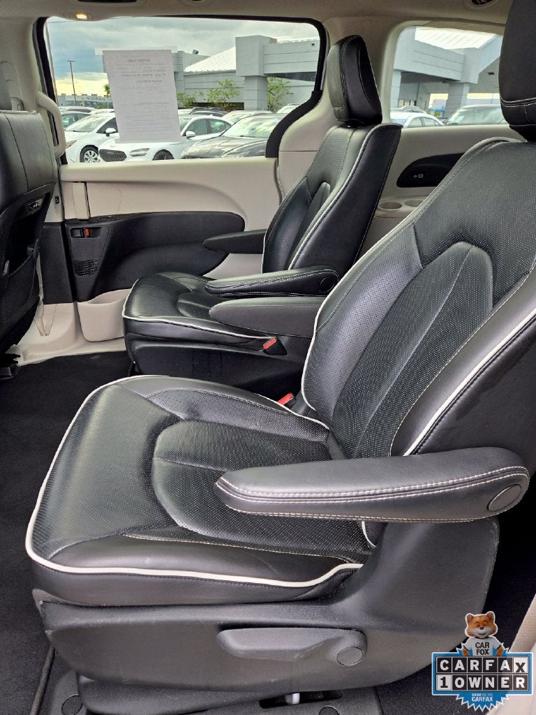 2023 Chrysler Pacifica Hybrid Limited