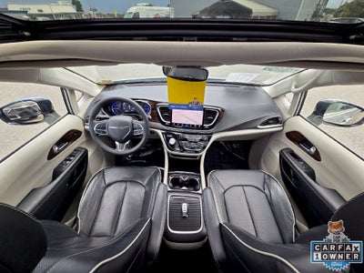 2023 Chrysler Pacifica Hybrid Limited