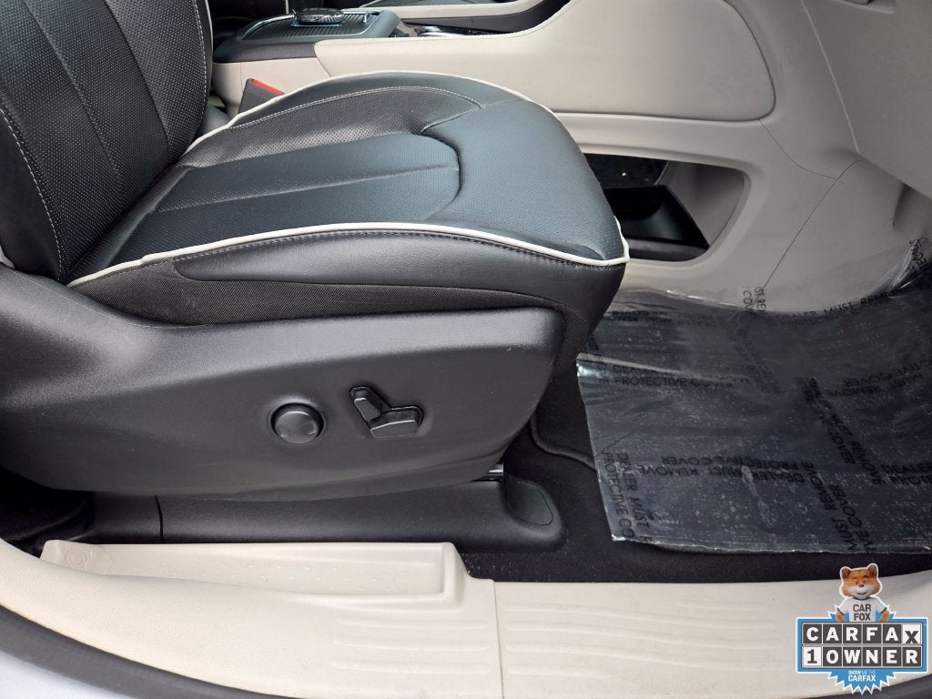 2023 Chrysler Pacifica Hybrid Limited