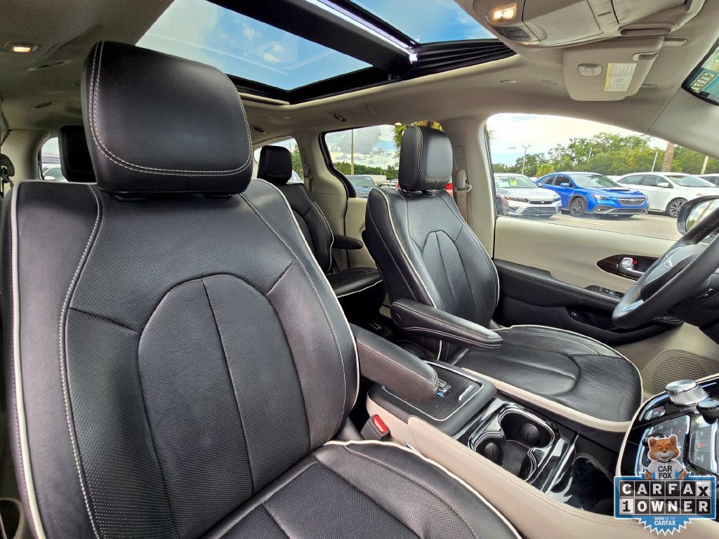 2023 Chrysler Pacifica Hybrid Limited