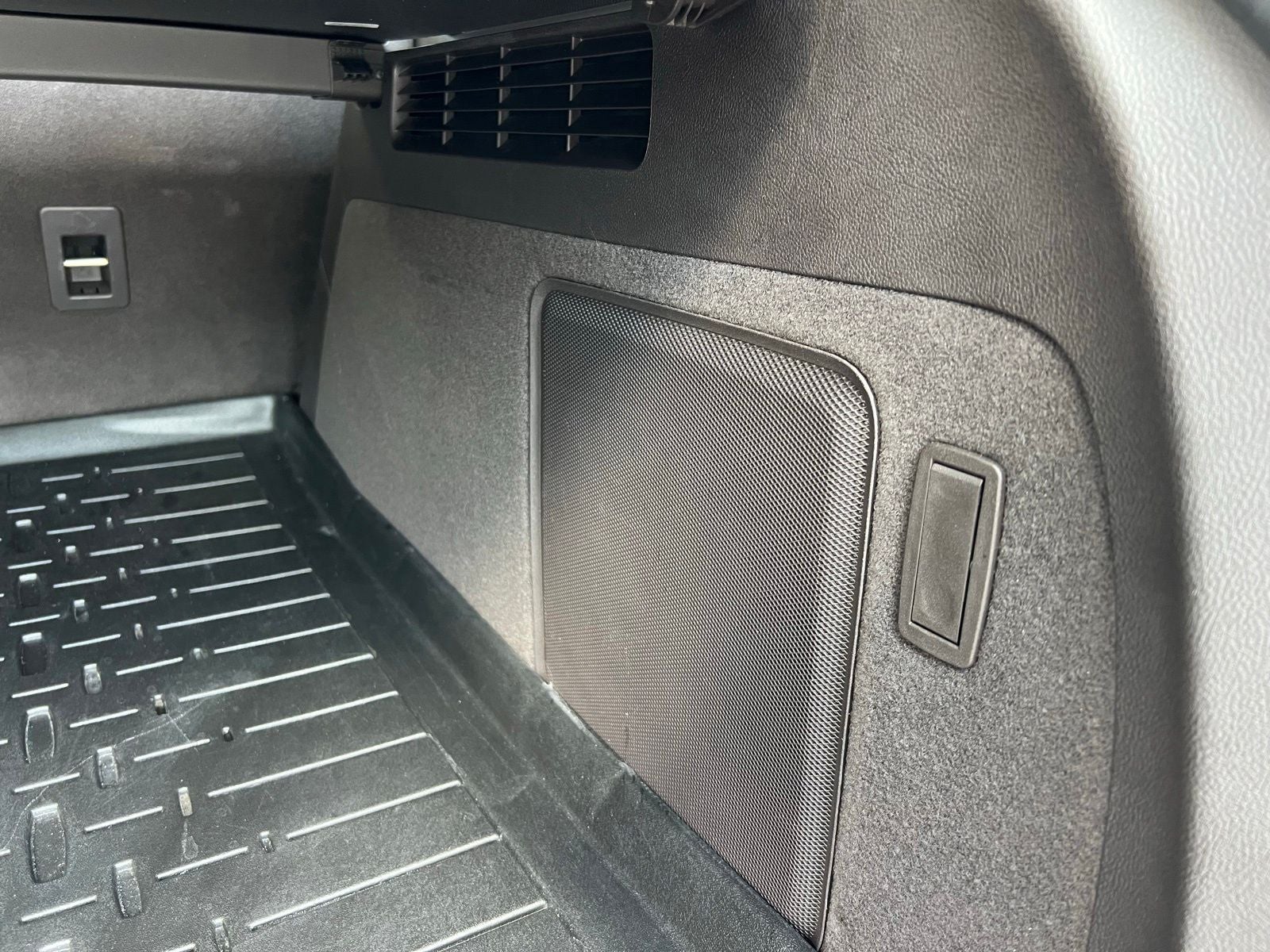 2021 Lincoln Nautilus Black Label