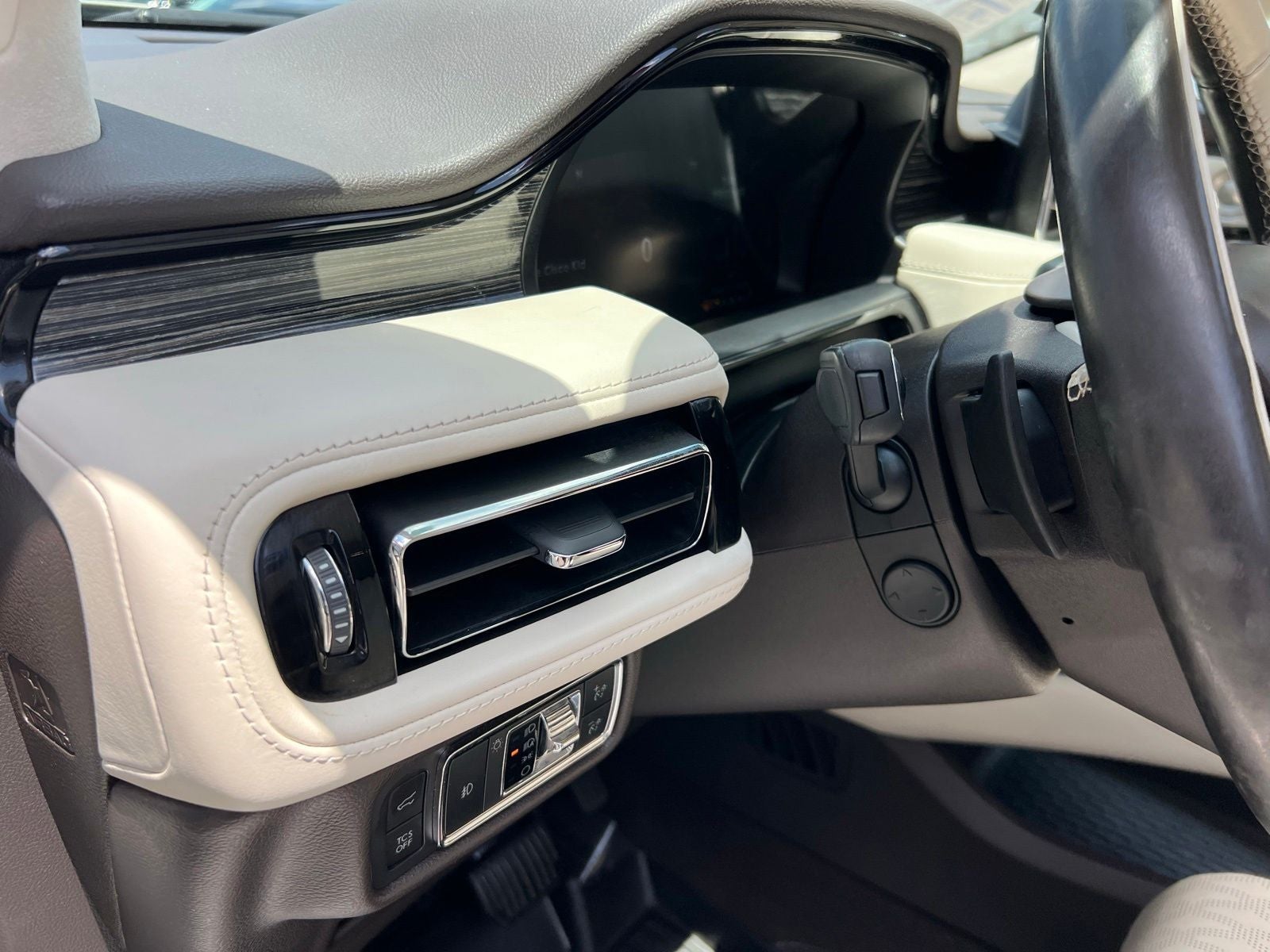 2021 Lincoln Nautilus Black Label