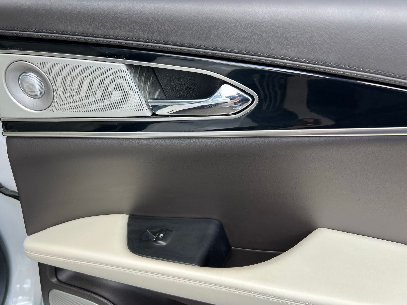 2021 Lincoln Nautilus Black Label