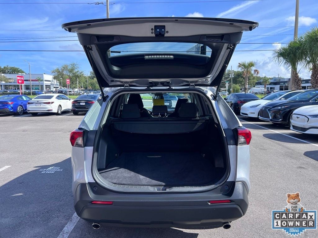 2025 Toyota RAV4 Hybrid LE