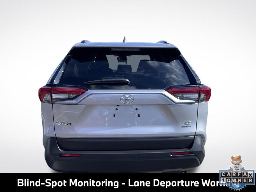 2025 Toyota RAV4 Hybrid LE