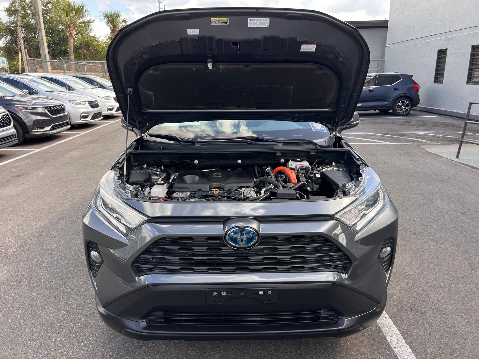 2021 Toyota RAV4 Hybrid XLE