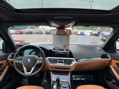 2022 BMW 3 Series 330e xDrive
