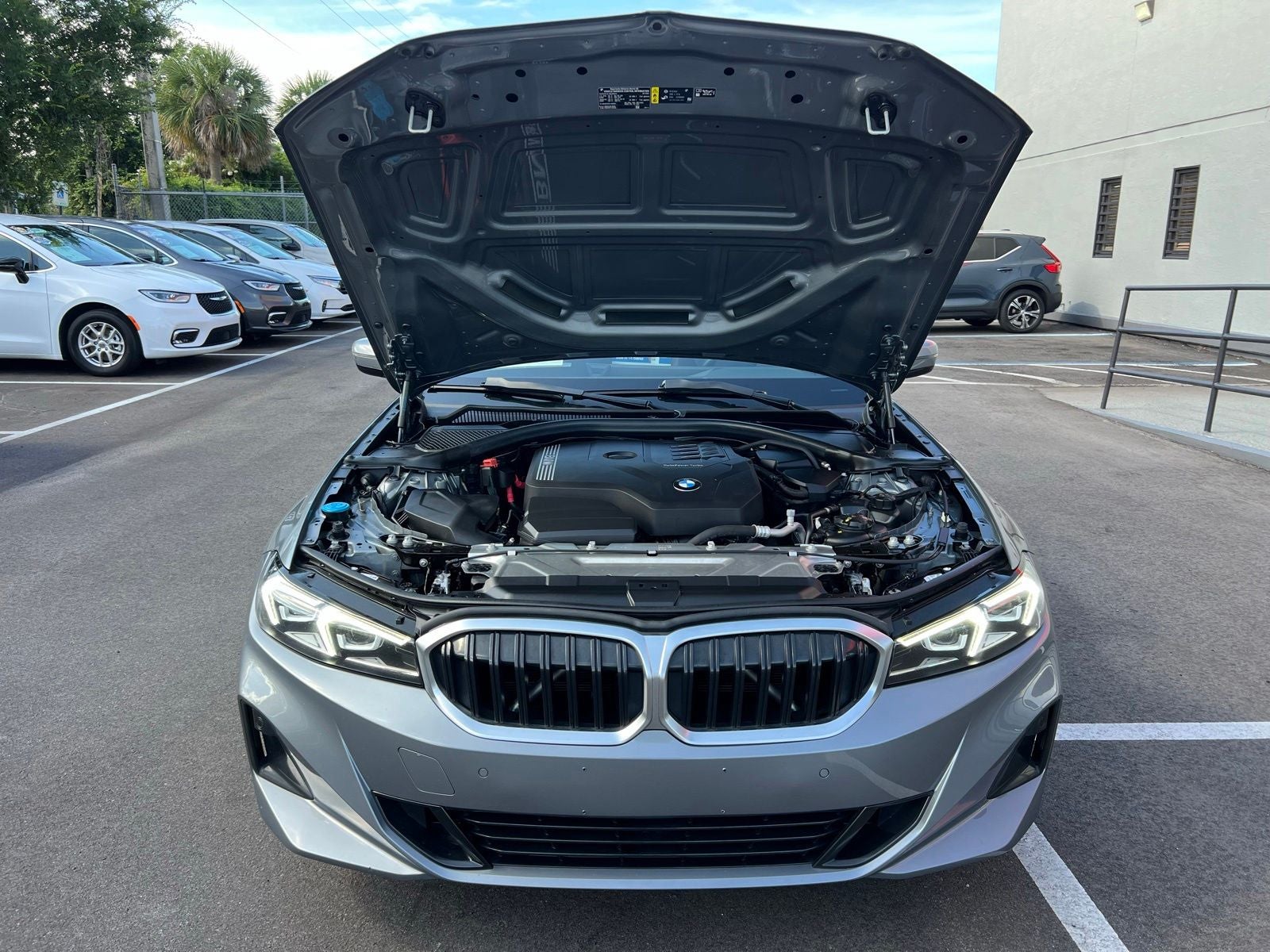 2023 BMW 3 Series 330i