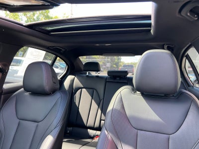 2023 BMW 3 Series 330i