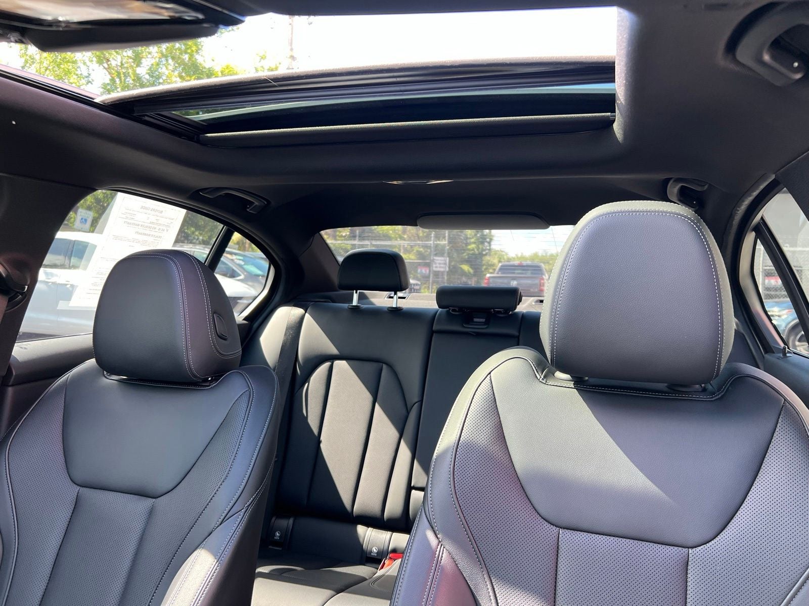 2023 BMW 3 Series 330i