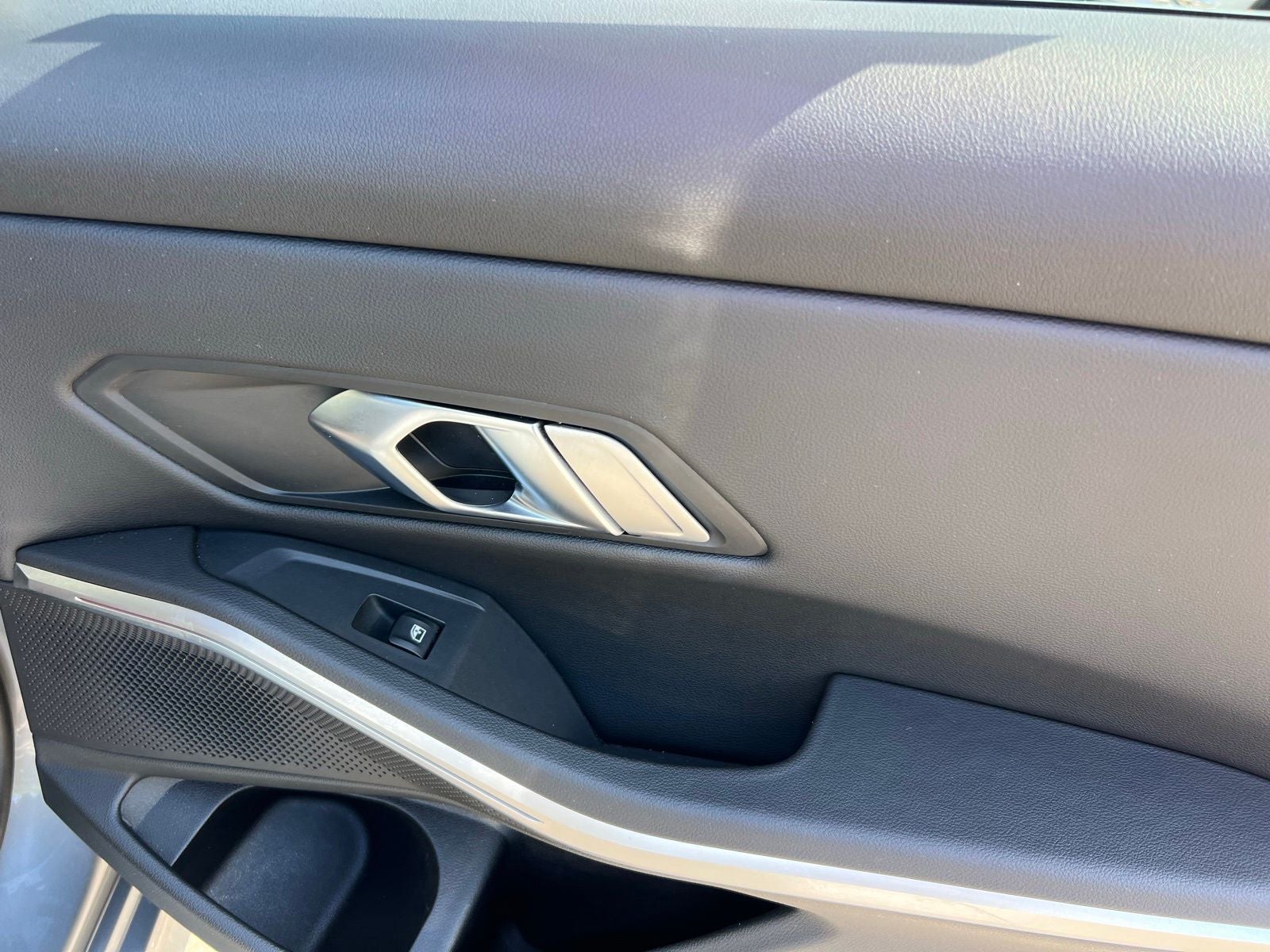 2023 BMW 3 Series 330i