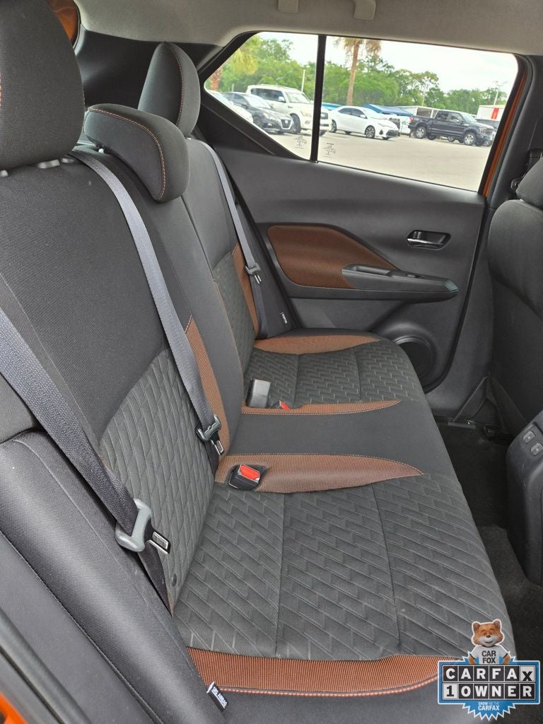 2021 Nissan Kicks SR