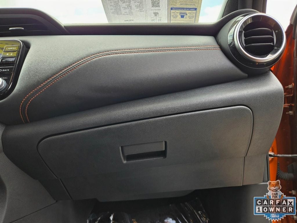 2021 Nissan Kicks SR