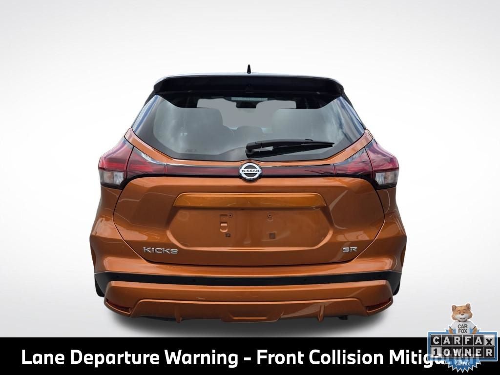 2021 Nissan Kicks SR
