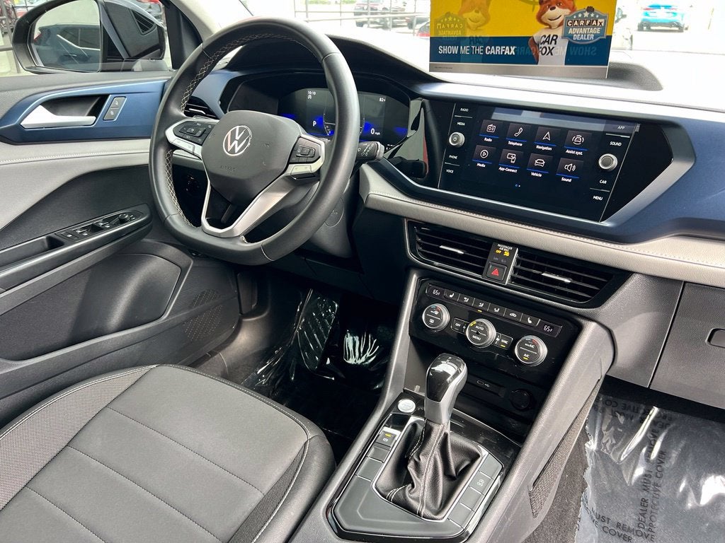 2024 Volkswagen Taos 1.5T SE
